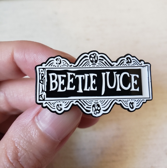 ⚡CLEARANCE⚡Beetle Juice Banner Fashion Pin - Picture 8 of 8